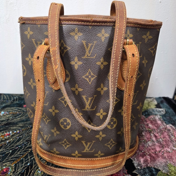Louis Vuitton Monogram Bucket Bag - Picture 1 of 12
